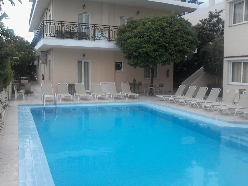 Okeanis II Aparthotel Kato Daratso Exterior foto